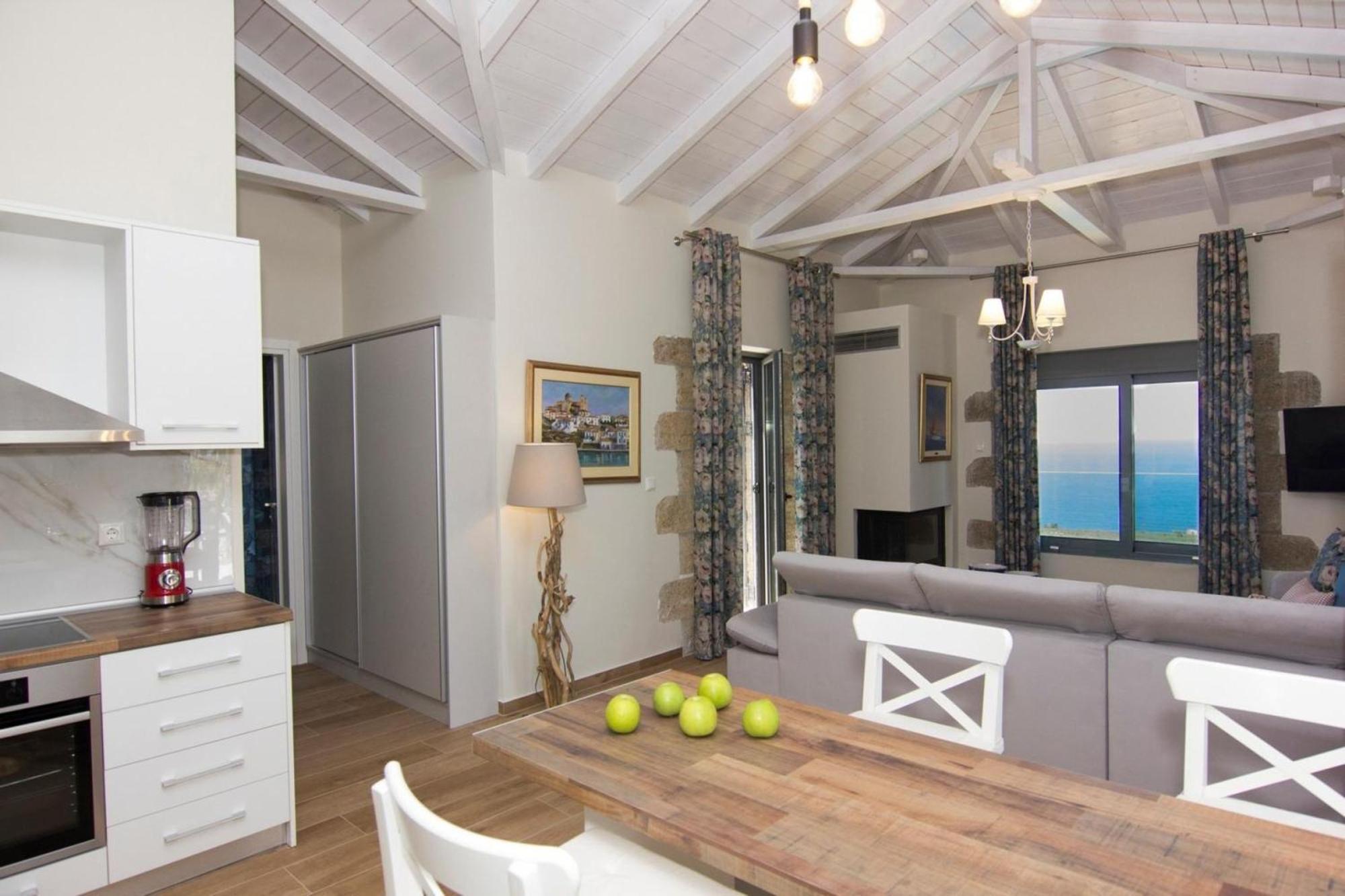 Elsa Villa By Elrin Villas Mani Neokhorion  ภายนอก รูปภาพ