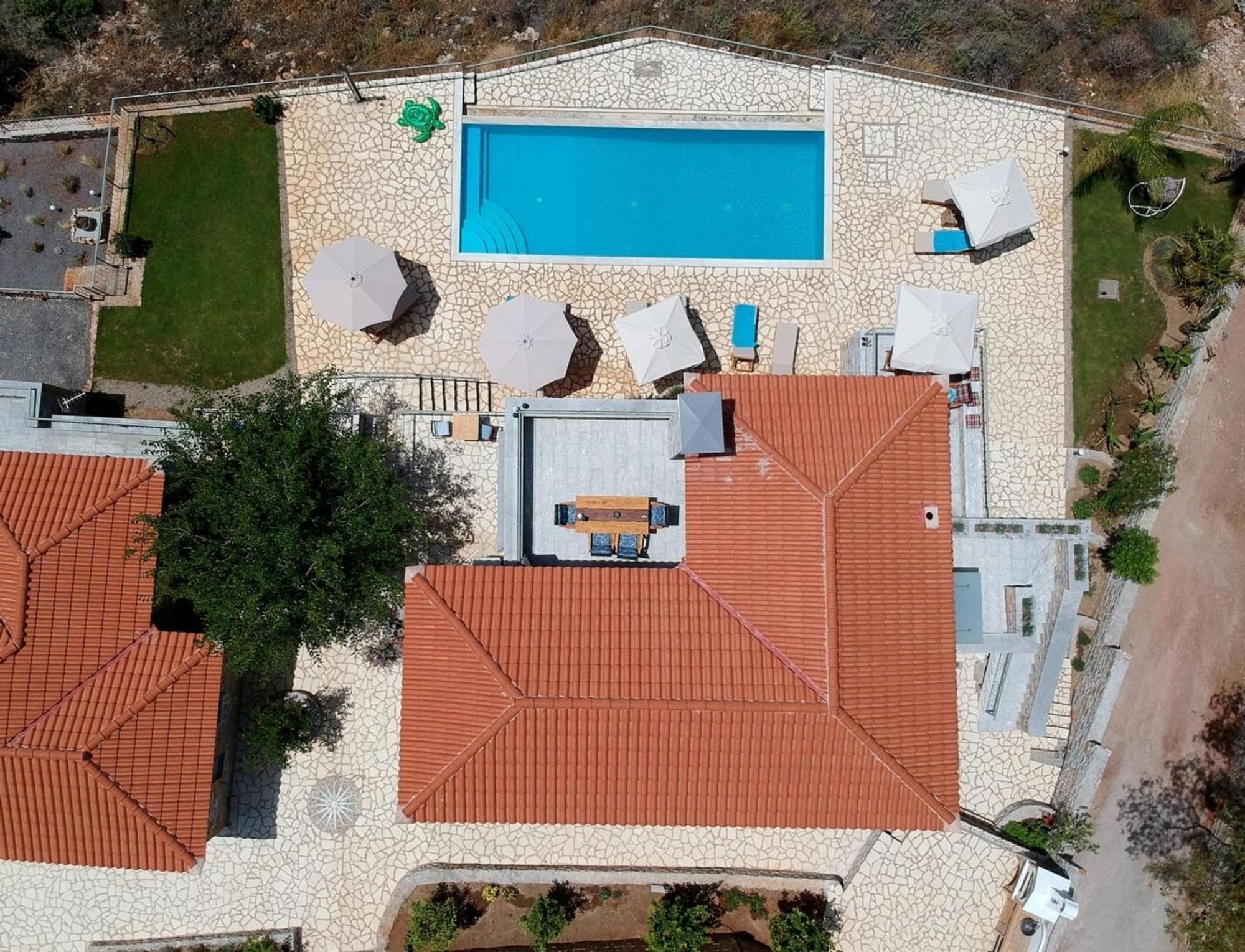 Elsa Villa By Elrin Villas Mani Neokhorion  ภายนอก รูปภาพ